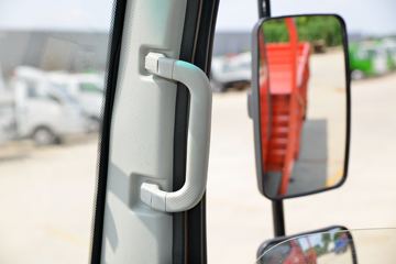 ���� ����M6 ������ 190���� 5.33�������ػ���(����)(��ɫ)ͼƬ