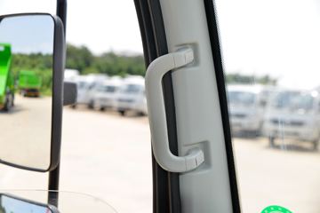 ���� ����M6 ������ 190���� 5.33�������ػ���(����)(��ɫ)ͼƬ