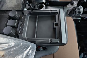 ���� ����M6 ������ 190���� 5.33�������ػ���(����)(��ɫ)ͼƬ