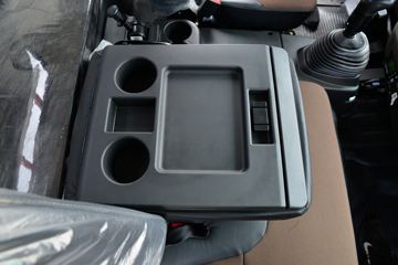 ���� ����M6 ������ 190���� 5.33�������ػ���(����)(��ɫ)ͼƬ