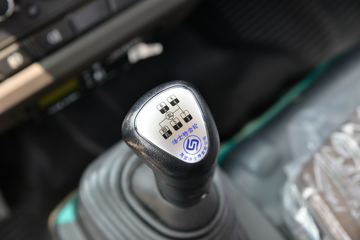 ���� ����M6 ������ 190���� 5.33�������ػ���(����)(��ɫ)ͼƬ