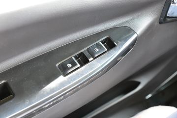 ���� ����M6 ������ 190���� 5.33�������ػ���(����)(��ɫ)ͼƬ