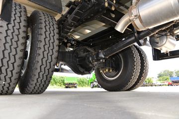 ���� ����M6 ������ 190���� 5.33�������ػ���(����)(��ɫ)ͼƬ