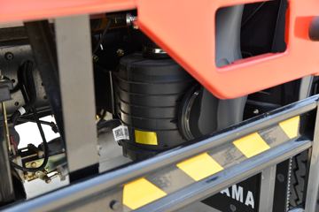 ���� ����M6 ������ 190���� 5.33�������ػ���(����)(��ɫ)ͼƬ