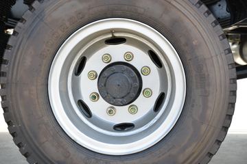 ���� ����M6 ������ 190���� 5.33�������ػ���(����)(��ɫ)ͼƬ