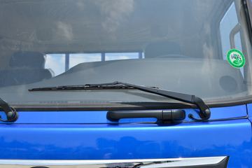 ���� ���� 220���� 4X2 6.75�������ػ���(����)(KMC1180A530P6)ͼƬ