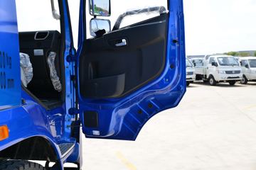 ���� ���� 220���� 4X2 6.75�������ػ���(����)(KMC1180A530P6)ͼƬ