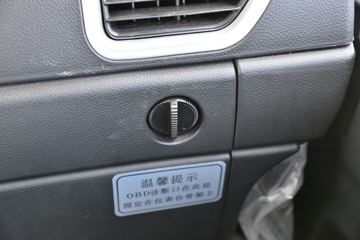 ���� ���� 220���� 4X2 6.75�������ػ���(����)(KMC1180A530P6)ͼƬ