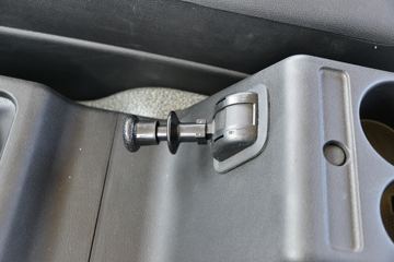 ���� ���� 220���� 4X2 6.75�������ػ���(����)(KMC1180A530P6)ͼƬ