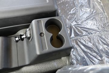 ���� ���� 220���� 4X2 6.75�������ػ���(����)(KMC1180A530P6)ͼƬ