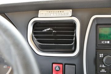 ���� ���� 220���� 4X2 6.75�������ػ���(����)(KMC1180A530P6)ͼƬ