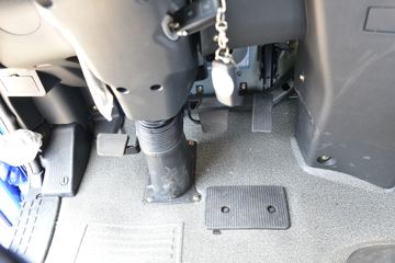 ���� ���� 220���� 4X2 6.75�������ػ���(����)(KMC1180A530P6)ͼƬ