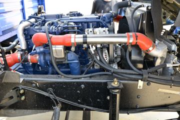 ���� ���� 220���� 4X2 6.75�������ػ���(����)(KMC1180A530P6)ͼƬ