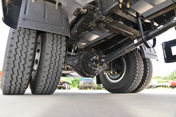 ���� ���� 220���� 4X2 6.75�������ػ���(����)(KMC1180A530P6)ͼƬ