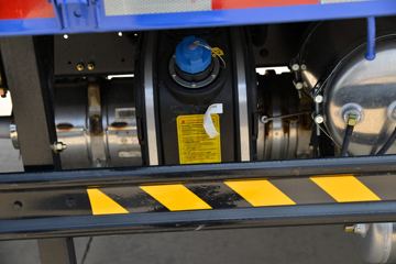 ���� ���� 220���� 4X2 6.75�������ػ���(����)(KMC1180A530P6)ͼƬ