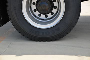 ���� ���� 220���� 4X2 6.75�������ػ���(����)(KMC1180A530P6)ͼƬ