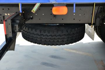 ���� ���� 220���� 4X2 6.75�������ػ���(����)(KMC1180A530P6)ͼƬ