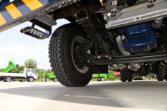 凯马 运腾 220马力 4X2 6.75米栏板载货车(国六)(KMC1180A530P6)