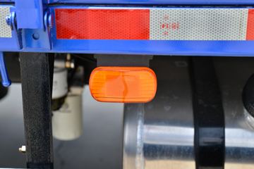 ���� ���� 220���� 4X2 6.75�������ػ���(����)(KMC1180A530P6)ͼƬ