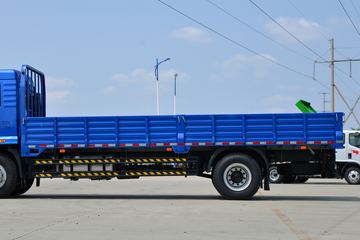 ���� ���� 220���� 4X2 6.75�������ػ���(����)(KMC1180A530P6)ͼƬ