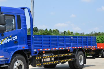 ���� ���� 220���� 4X2 6.75�������ػ���(����)(KMC1180A530P6)ͼƬ