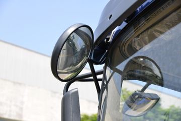 ���� ���� 220���� 6X2 5.2����ж��(����)ͼƬ