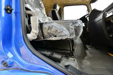 ���� ���� 220���� 6X2 5.2����ж��(����)ͼƬ