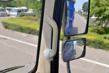 ���� ���� 220���� 6X2 5.2����ж��(����)ͼƬ