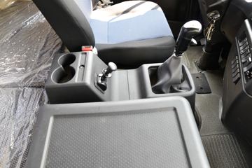 ���� ���� 220���� 6X2 5.2����ж��(����)ͼƬ