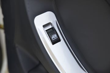 ���� ��X3 2.0L 127���� 3.6�׵�������΢��(����)(KMC1040H318D6)ͼƬ