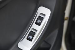 凯马 锐航X3 2.0L 127马力 3.6米单排栏板微卡(国六)(KMC1040H318D6)