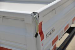 凯马 锐航X3 2.0L 127马力 3.6米单排栏板微卡(国六)(KMC1040H318D6)