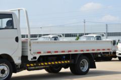 凯马 锐航X3 2.0L 127马力 3.6米单排栏板微卡(国六)(KMC1040H318D6)