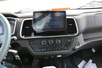 ���� ����HM6 ������ 184���� 4X2 4����ж��(����)ͼƬ