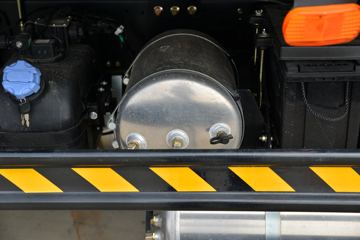 ���� ����HM6 ������ 184���� 4X2 4����ж��(����)ͼƬ