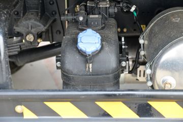 ���� ����HM6 ������ 184���� 4X2 4����ж��(����)ͼƬ