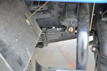 ���� ����HM6 ������ 184���� 4X2 4����ж��(����)ͼƬ