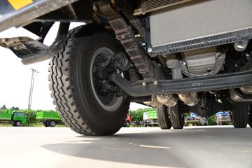 ���� ����HM6 ������ 184���� 4X2 4����ж��(����)ͼƬ