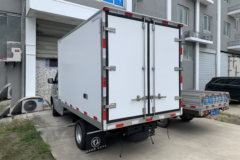东风 小霸王W18 122马力 4X2 冷藏车(EQ5050XLC51DAC)