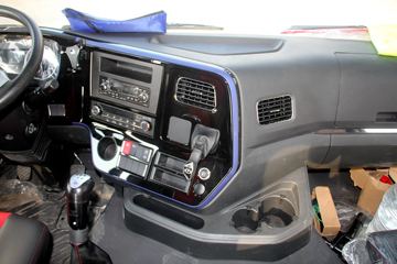 �ൺ��� ��VH�п� 2.0�� 220���� 4X2 8.8����������ʽ�ػ���(����)ͼƬ