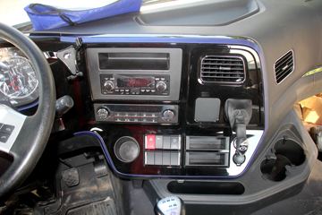 �ൺ��� ��VH�п� 2.0�� 220���� 4X2 8.8����������ʽ�ػ���(����)ͼƬ