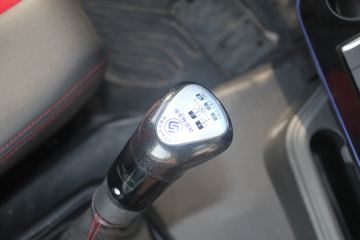 �ൺ��� ��VH�п� 2.0�� 220���� 4X2 8.8����������ʽ�ػ���(����)ͼƬ