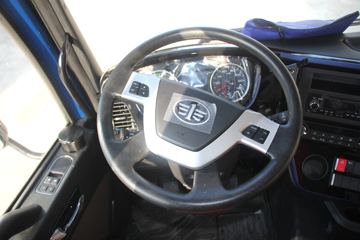 �ൺ��� ��VH�п� 2.0�� 220���� 4X2 8.8����������ʽ�ػ���(����)ͼƬ