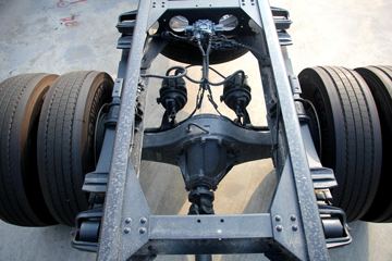 �ൺ��� ��VH�п� 2.0�� 220���� 4X2 8.8����������ʽ�ػ���(����)ͼƬ