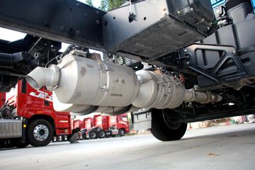 �ൺ��� ��VH�п� 2.0�� 220���� 4X2 8.8����������ʽ�ػ���(����)ͼƬ