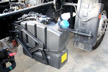 �ൺ��� ��VH�п� 2.0�� 220���� 4X2 8.8����������ʽ�ػ���(����)ͼƬ