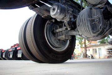 �ൺ��� ��VH�п� 2.0�� 220���� 4X2 8.8����������ʽ�ػ���(����)ͼƬ