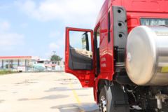 联合卡车 U⁺460重卡 460马力 6X4 LNG牵引车(国六)(QCC4253N664)