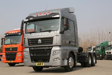 中国重汽 汕德卡SITRAK G7重卡 460马力 6X4 AMT自动挡LNG牵引车(国六)(ZZ4256V384HF1LB)