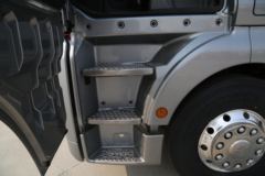 中国重汽 汕德卡SITRAK G7重卡 460马力 6X4 AMT自动挡LNG牵引车(国六)(ZZ4256V384HF1LB)